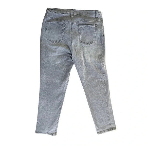 Gloria Vanderbilt Amanda Classic High Rise
Tapered Jean Tybee Gray 12 - Picture 12 of 13